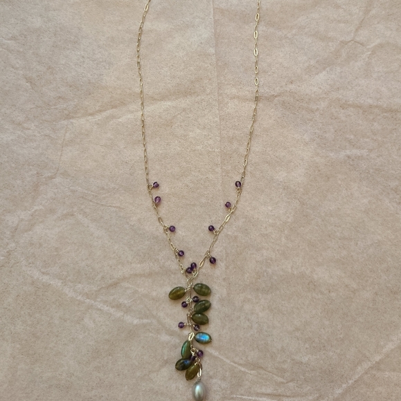 A set of necklace and earrings - Picture 5 of 7